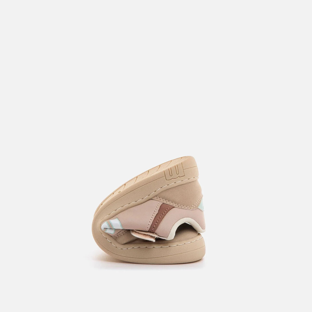 Deportiva casual MTNG free